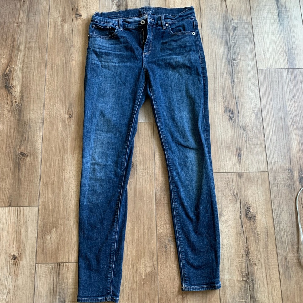 Lucky Brand skinny jeans, size 27